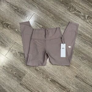 ALO 7/8 high waist airlift legging